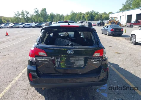 2013 Subaru Outback 3.6R Limited z USA, uszkodzony, nr VIN 4S4BRDSC9D2286837